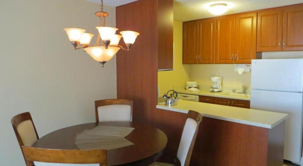 Apartahotel Getaways At The Jockey Club 3*